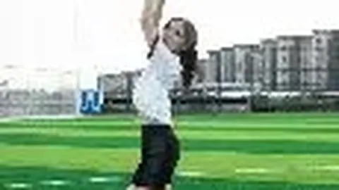 蒋依依亮相德云社封箱盛典，曾助郭麒麟手术成功