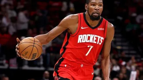 基米希获纳帅盛赞：倾力投入，每役尽显超凡竞技风貌